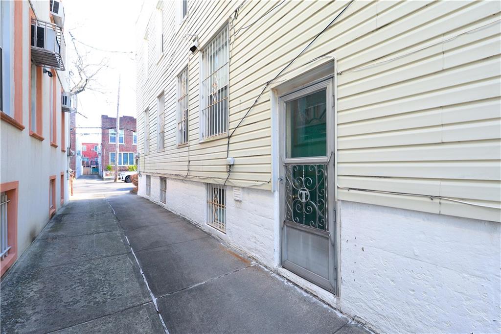 2250 East 24th Street Sheepshead Bay Brooklyn NY 11229