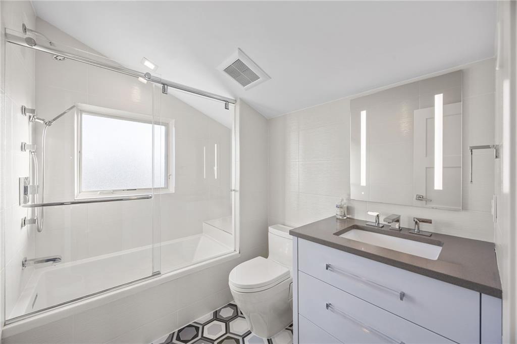 1814 East 28th Street Madison Brooklyn NY 11229