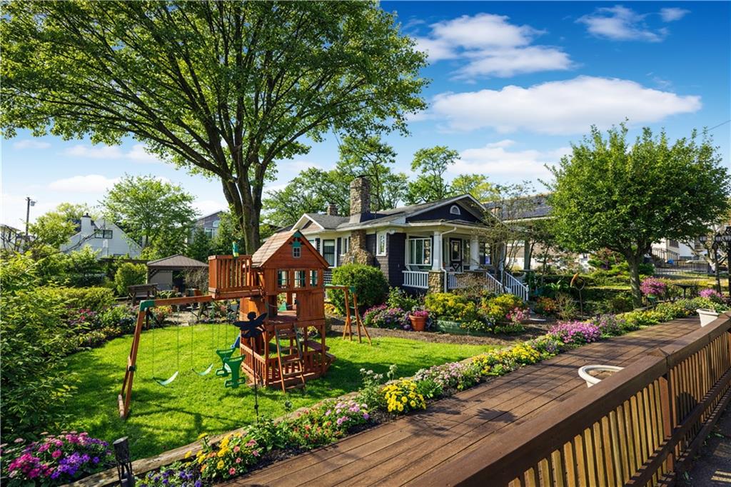 42 Bishop Street Oakwood Staten Island NY 10306