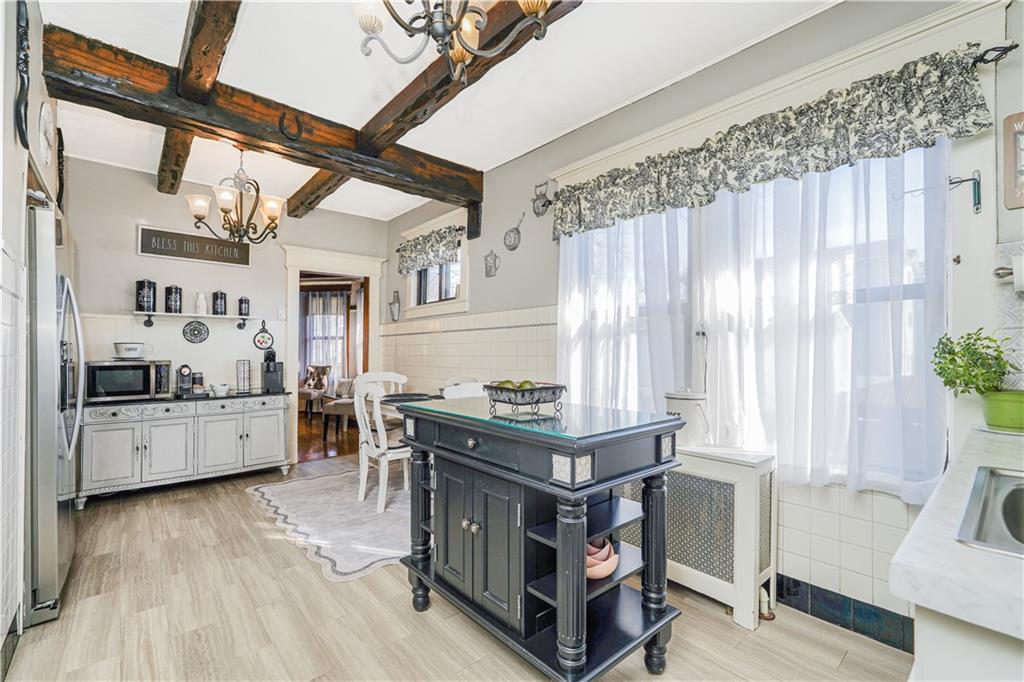 42 Bishop Street Oakwood Staten Island NY 10306