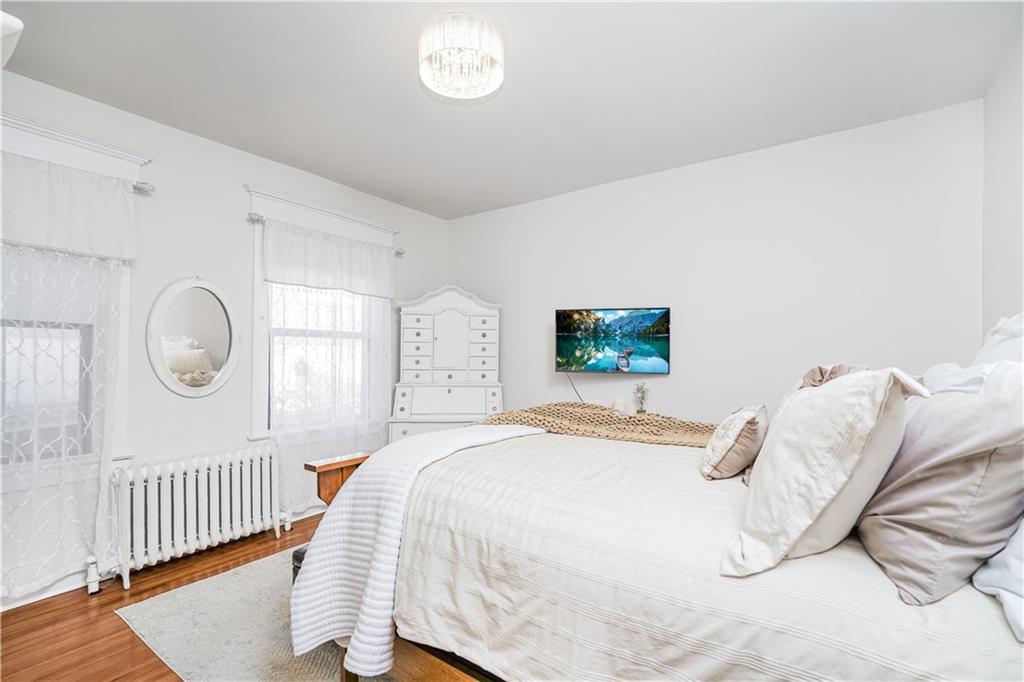 42 Bishop Street Oakwood Staten Island NY 10306