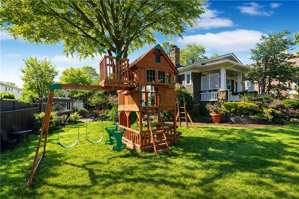 42 Bishop Street Oakwood Staten Island NY 10306