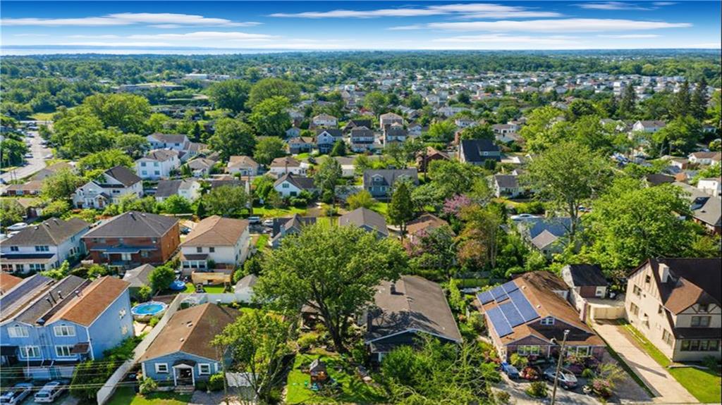 42 Bishop Street Oakwood Staten Island NY 10306