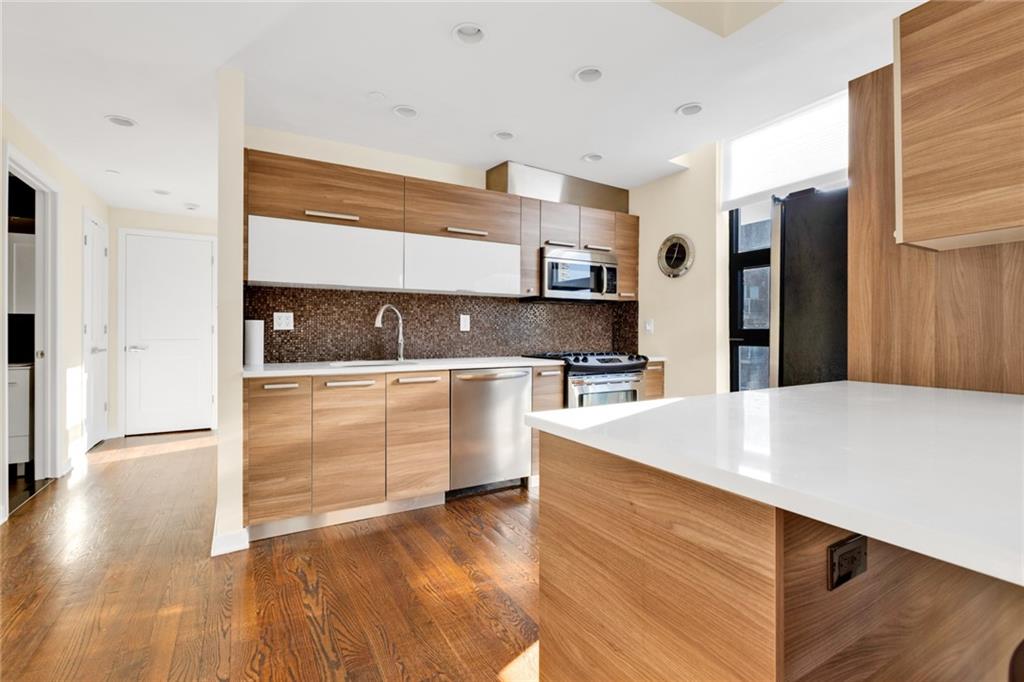 2833 Ocean Parkway Brighton Beach Brooklyn NY 11235