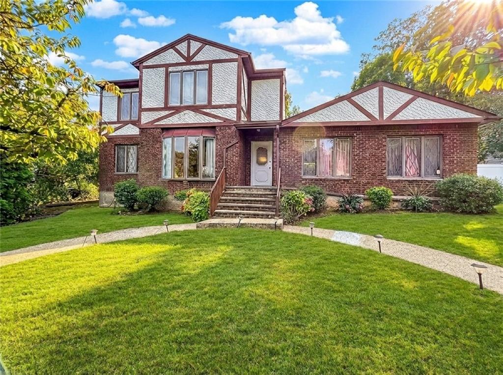 282 Boscombe Avenue Richmond Valley Staten Island NY 10309