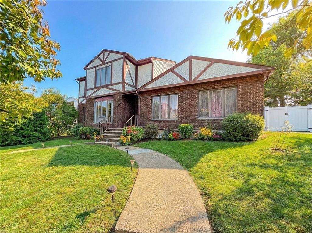 282 Boscombe Avenue Richmond Valley Staten Island NY 10309