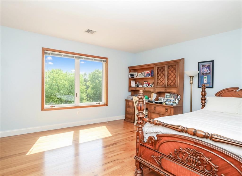 282 Boscombe Avenue Richmond Valley Staten Island NY 10309