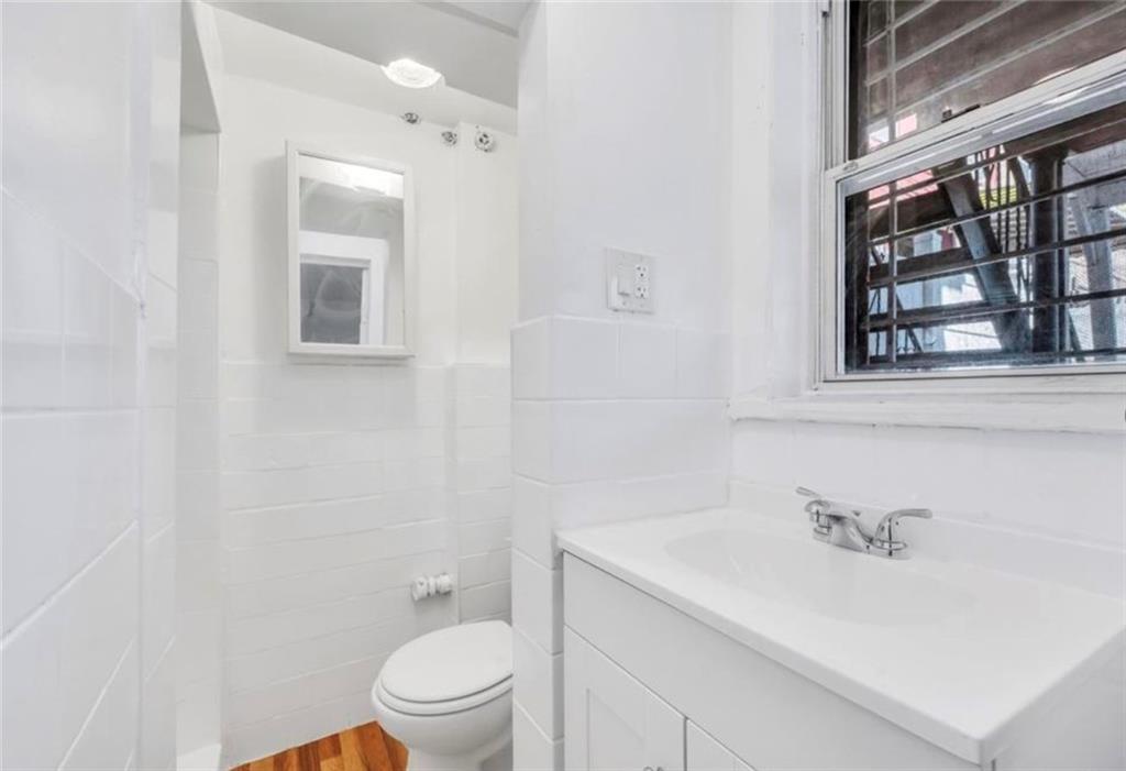 5042 Kings Highway Flatlands Brooklyn NY 11234