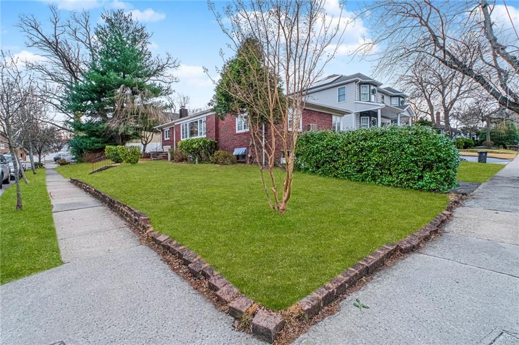 36 Albert Street Sunnyside Staten Island NY 10301