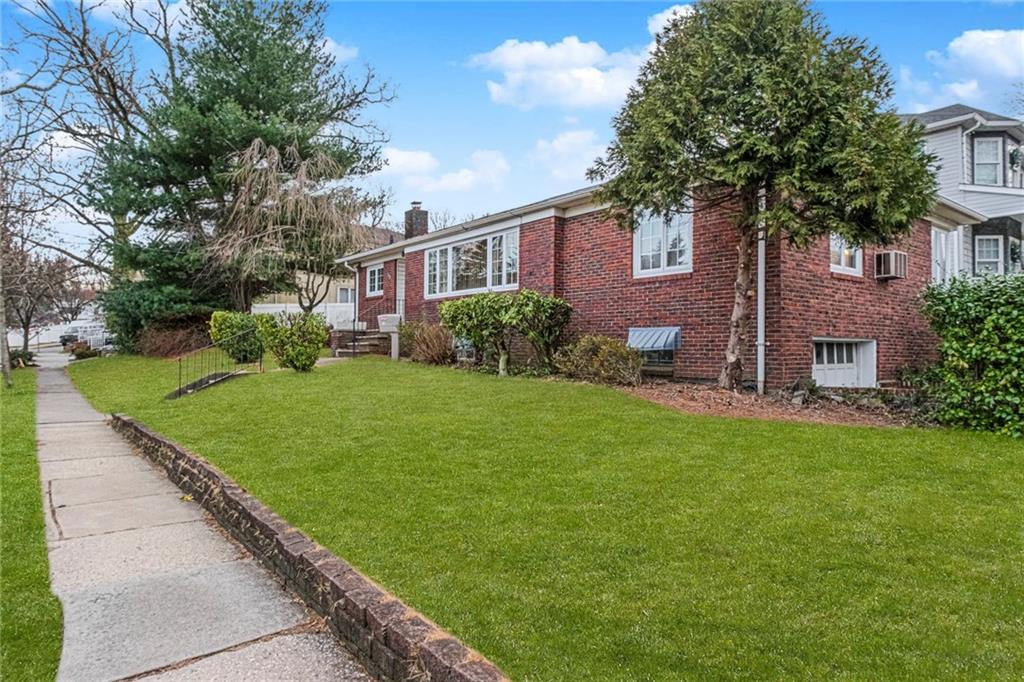 36 Albert Street Sunnyside Staten Island NY 10301