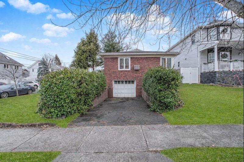 36 Albert Street Sunnyside Staten Island NY 10301