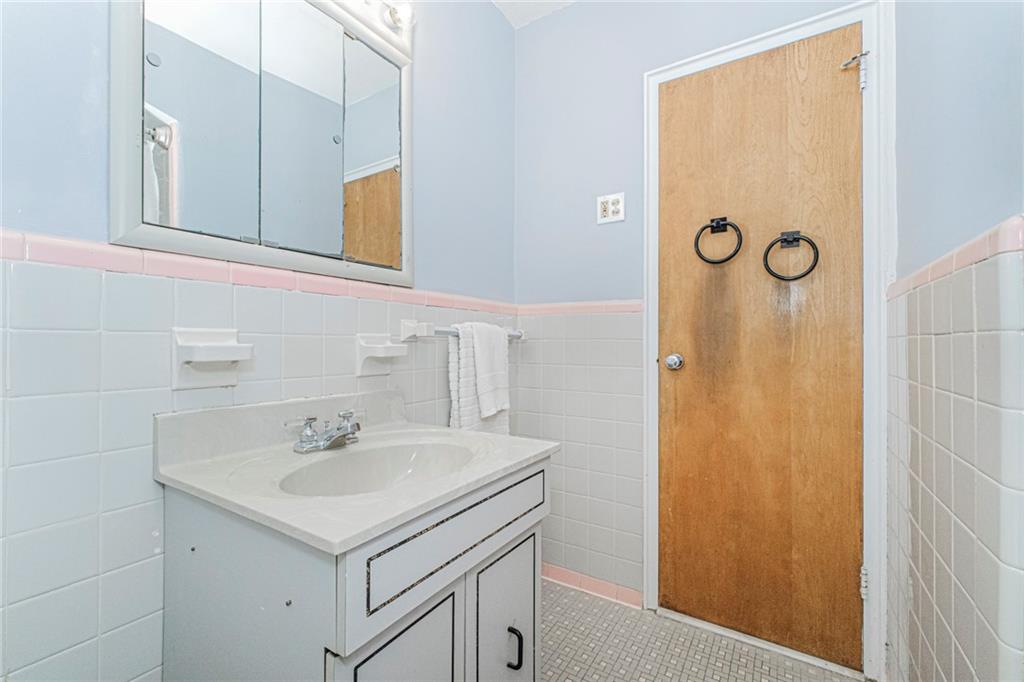 36 Albert Street Sunnyside Staten Island NY 10301