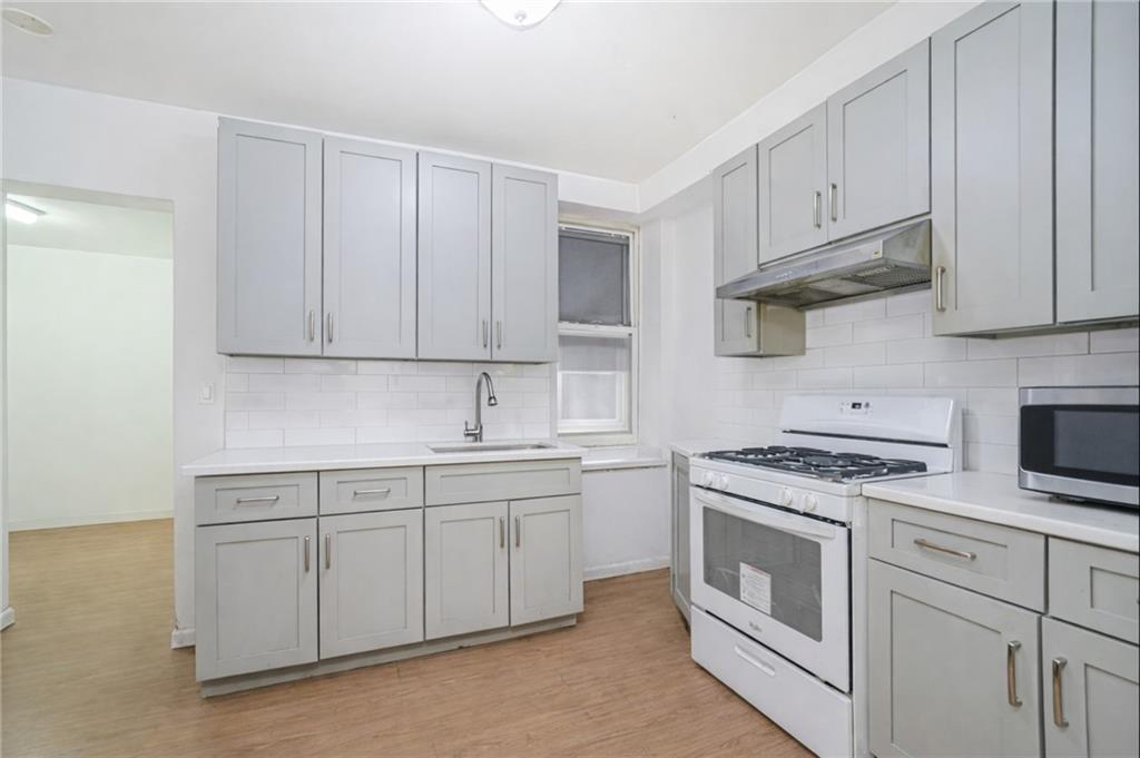 174 Avenue O Bensonhurst Brooklyn NY 11204