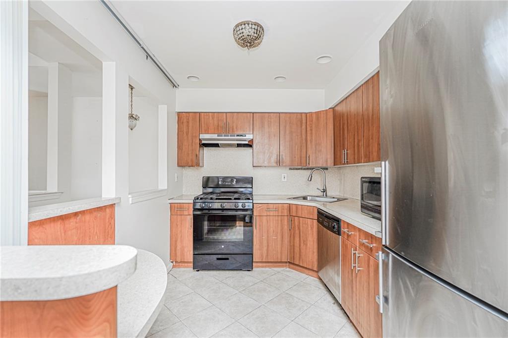 3107 Emmons Avenue Sheepshead Bay Brooklyn NY 11235