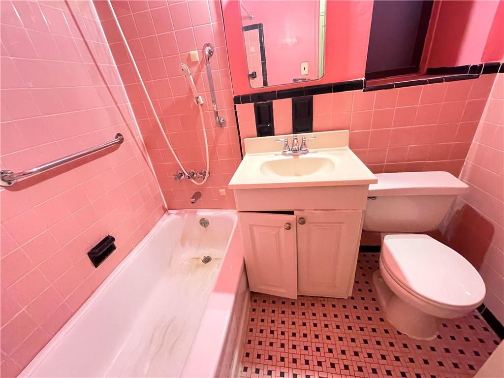 3021 Avenue Z Sheepshead Bay Brooklyn NY 11235