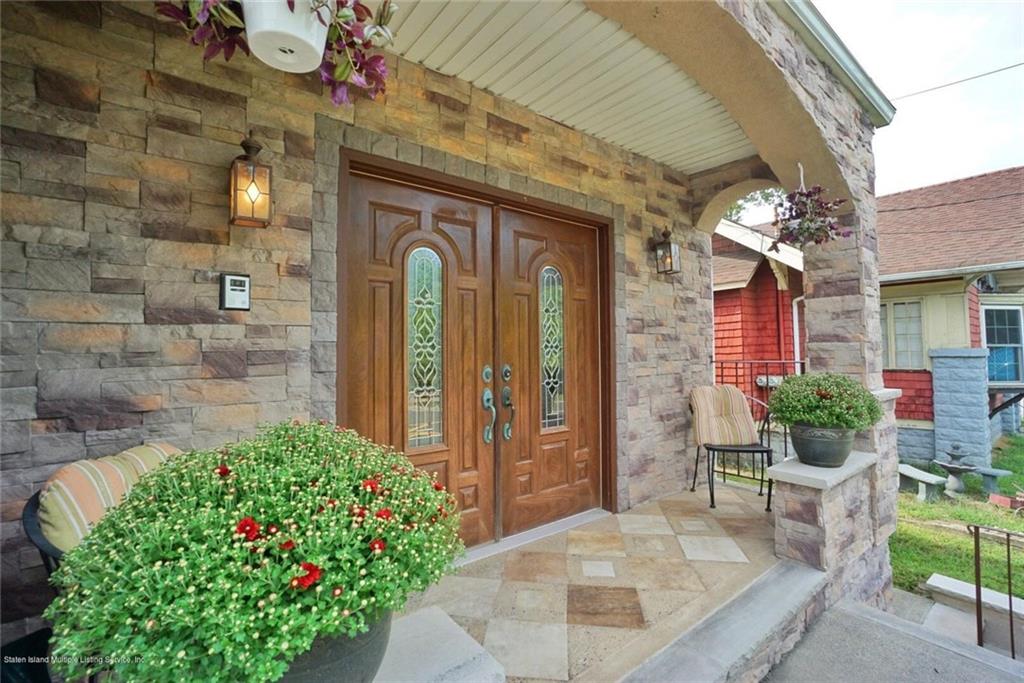 386 Page Avenue Tottenville Staten Island NY 10307