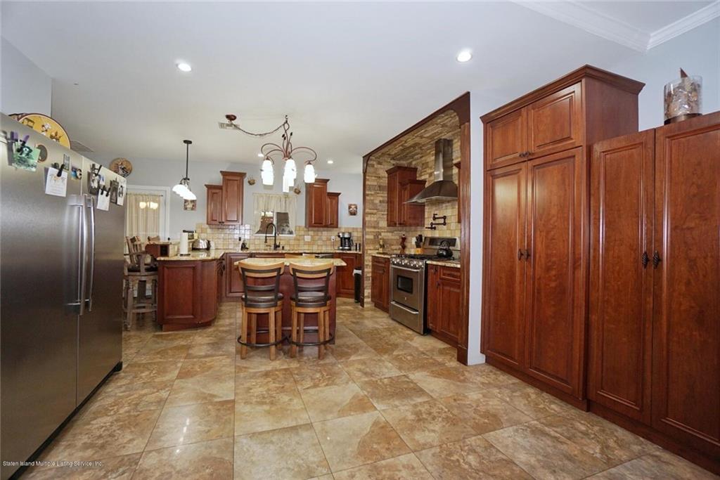 386 Page Avenue Tottenville Staten Island NY 10307