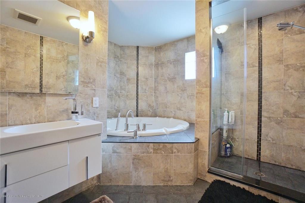 386 Page Avenue Tottenville Staten Island NY 10307
