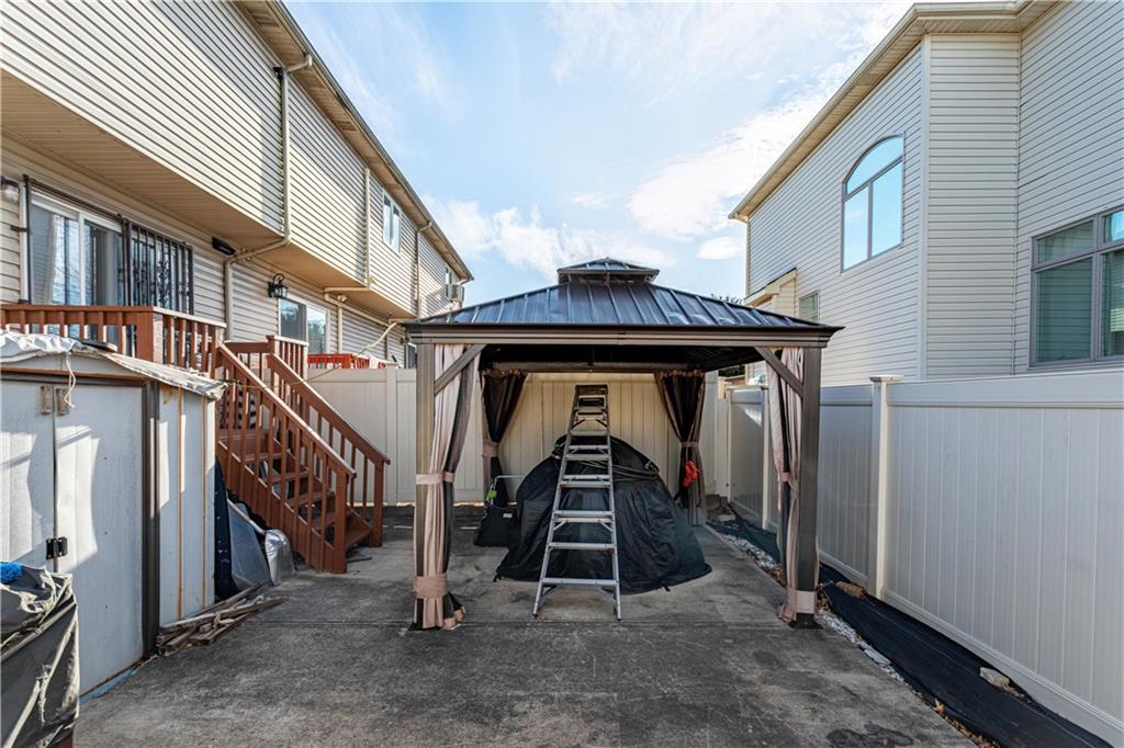 437 Laconia Avenue Dongan Hills Staten Island NY 10305