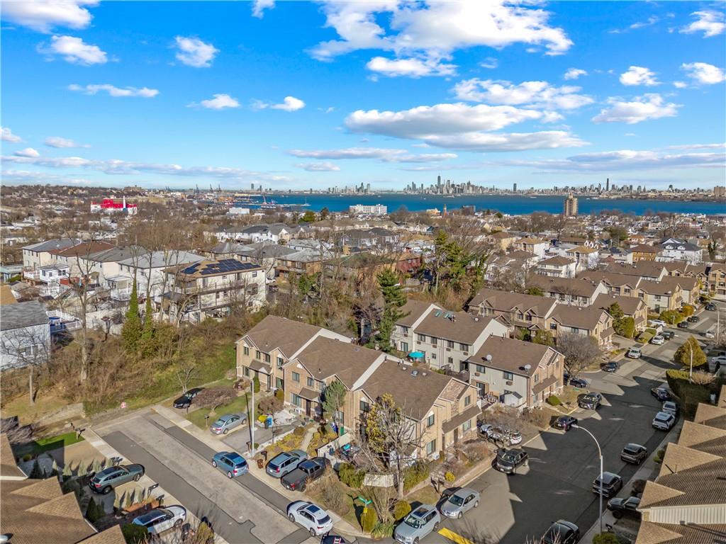 15 Hilridge Court Grasmere Staten Island NY 10305