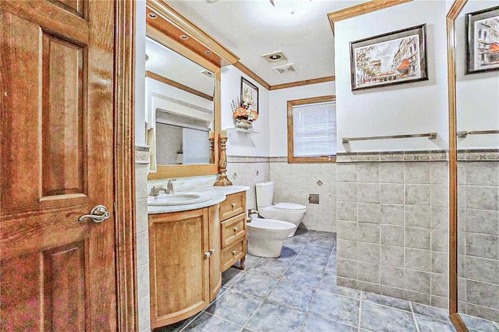 172 Coventry Road Todt Hill Staten Island NY 10304