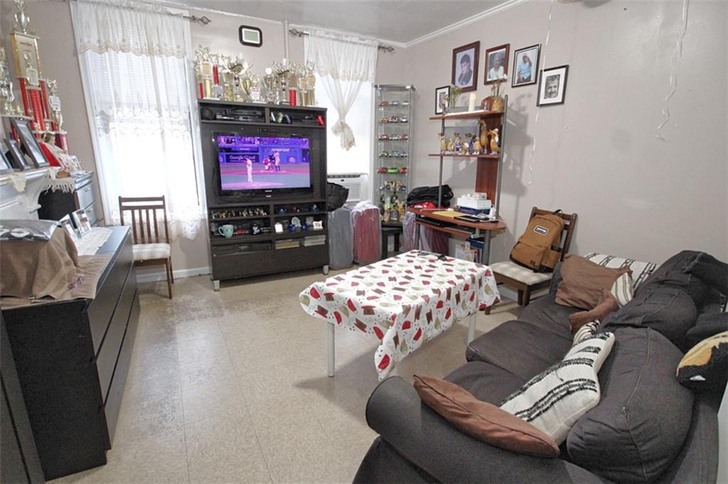 6018 4th Avenue Sunset Park Brooklyn NY 11220