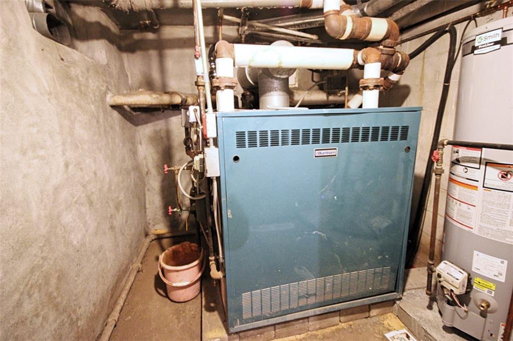 6018 4th Avenue Sunset Park Brooklyn NY 11220