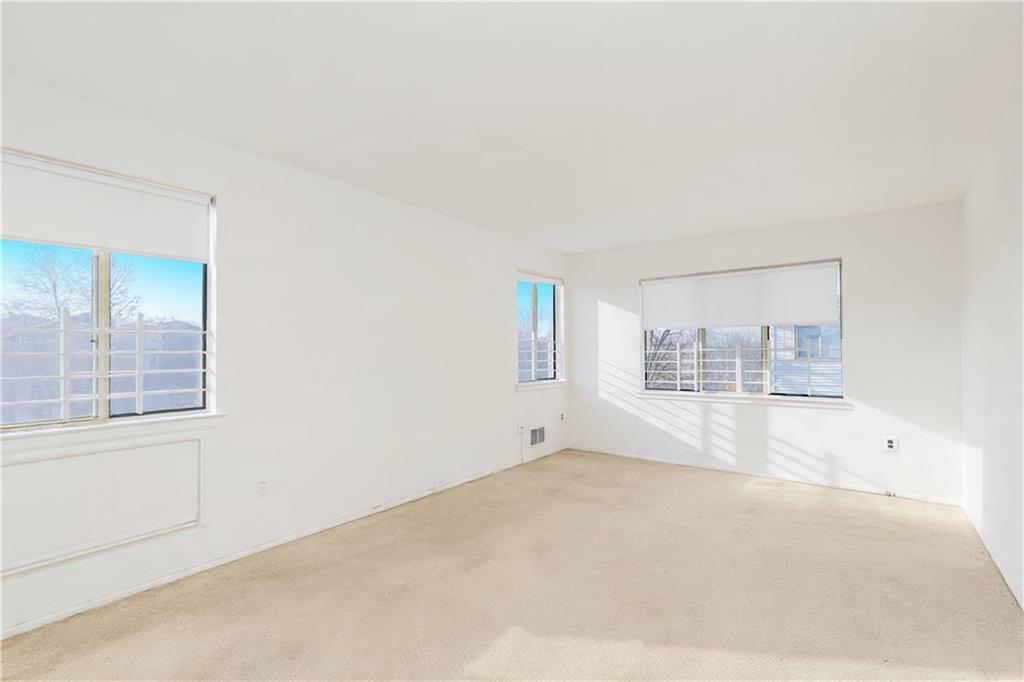 257 Candon Avenue Woodrow Staten Island NY 10309