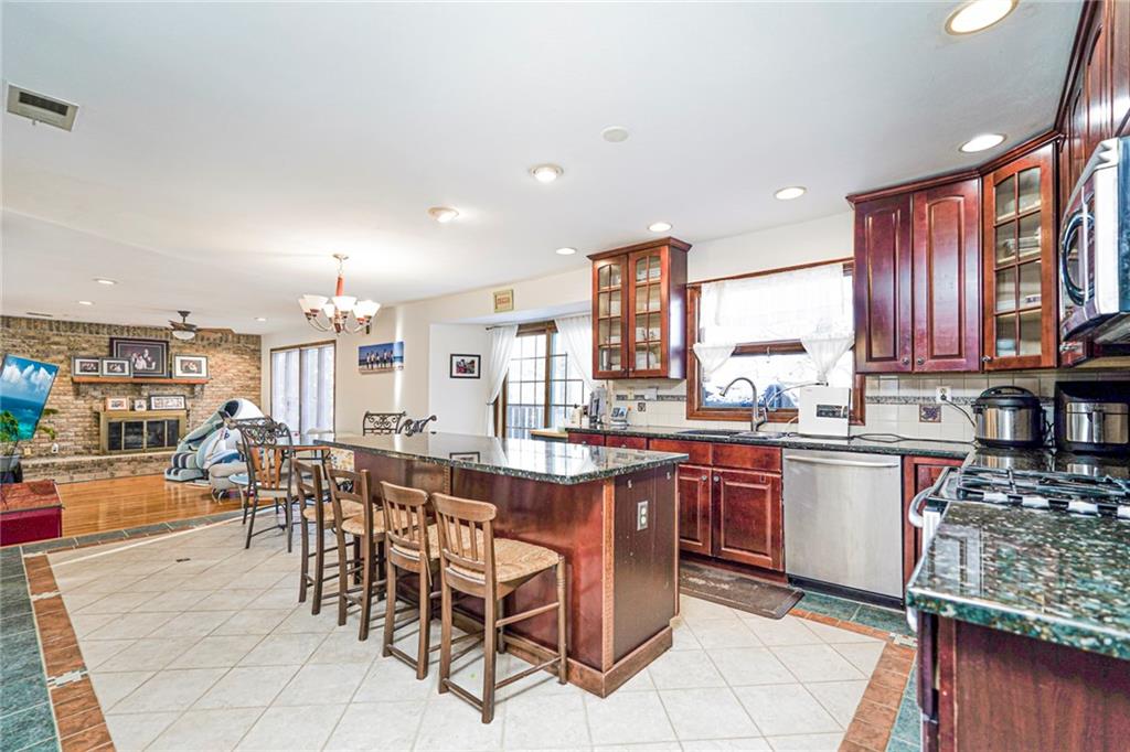 121 Dahlia Street Huguenot Staten Island NY 10312