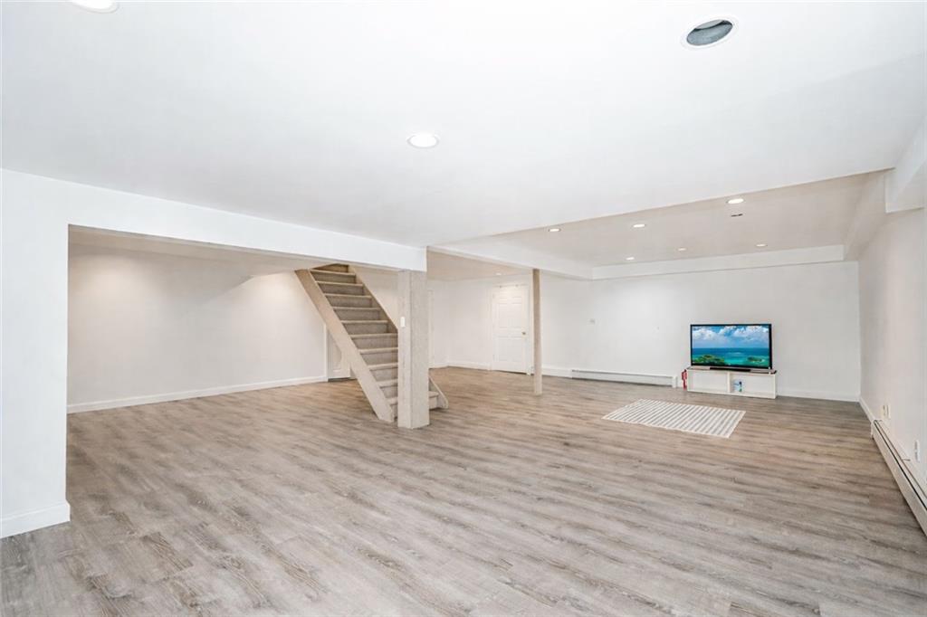 121 Dahlia Street Huguenot Staten Island NY 10312