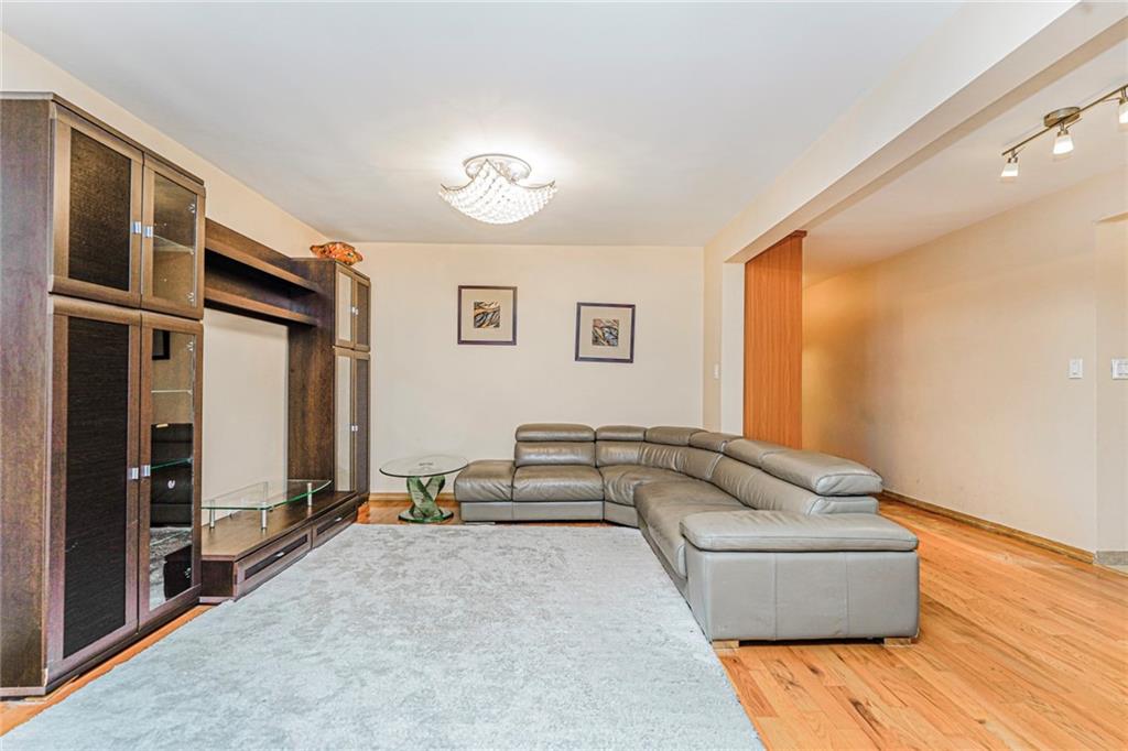 2546 East 13th Street Sheepshead Bay Brooklyn NY 11235