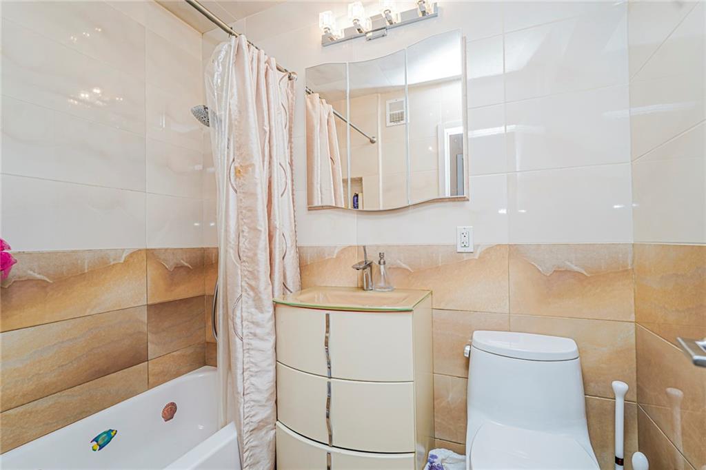 2546 East 13th Street Sheepshead Bay Brooklyn NY 11235