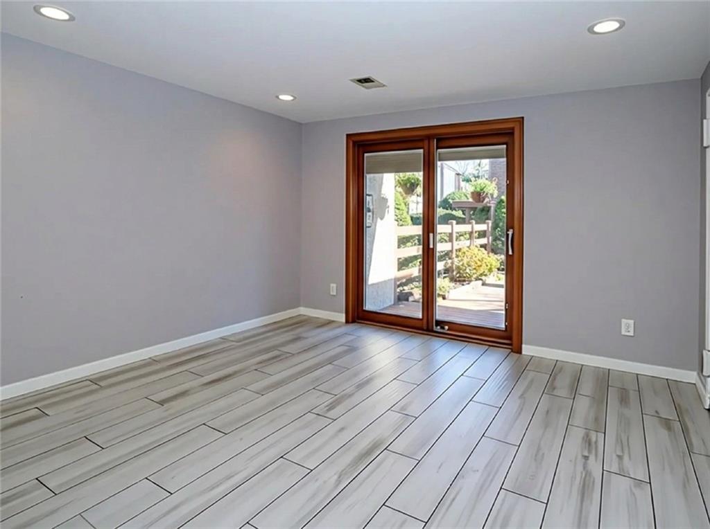 116 Dogwood Lane Grasmere Staten Island NY 10305