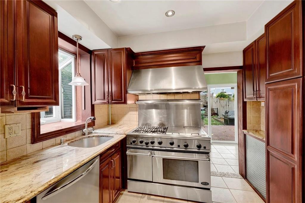 30 East Buchanan Street New Brighton Staten Island NY 10301