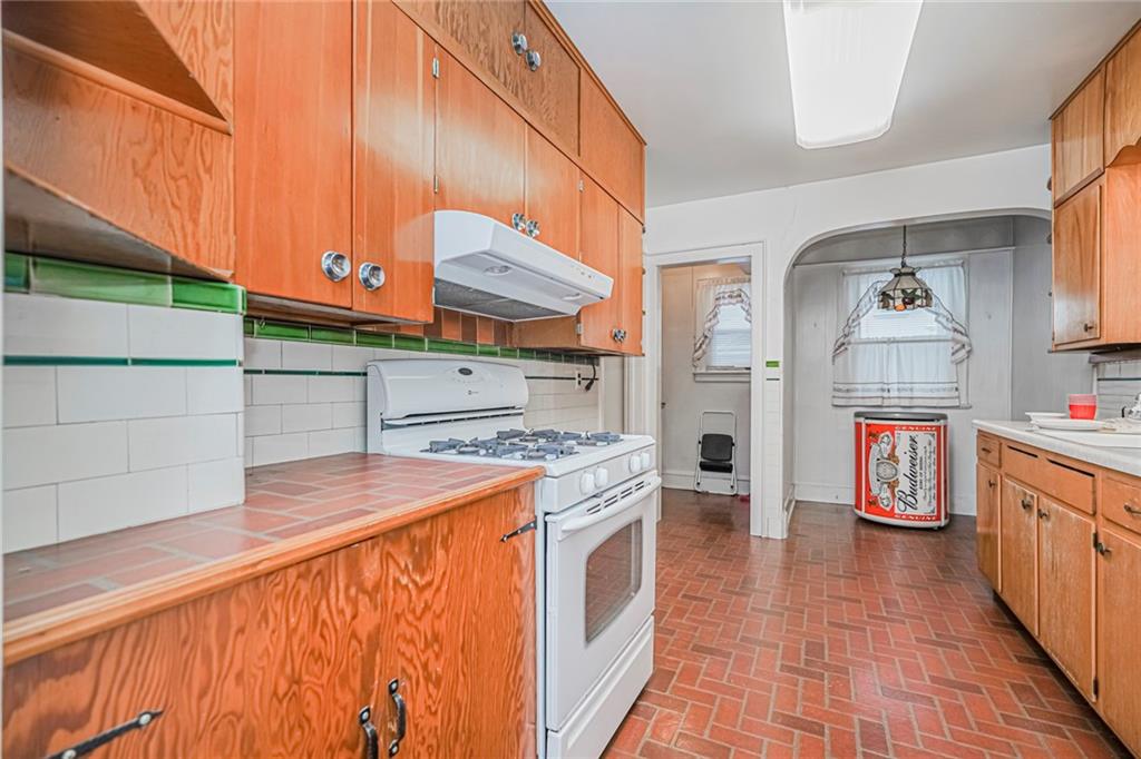 477 College Avenue Westerleigh Staten Island NY 10314