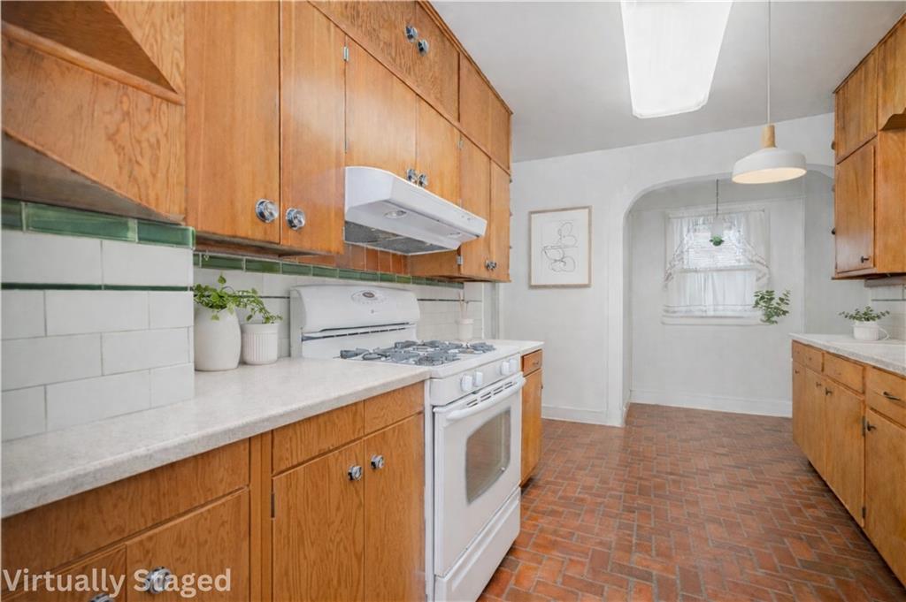 477 College Avenue Westerleigh Staten Island NY 10314