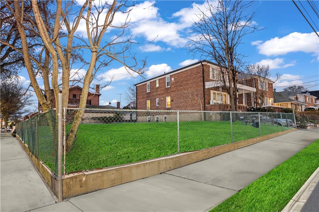 196-64 45th Avenue Auburndale Flushing NY 11358