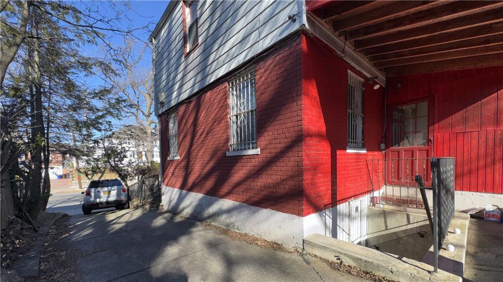 242 Vanderbilt Avenue Clifton Staten Island NY 10304