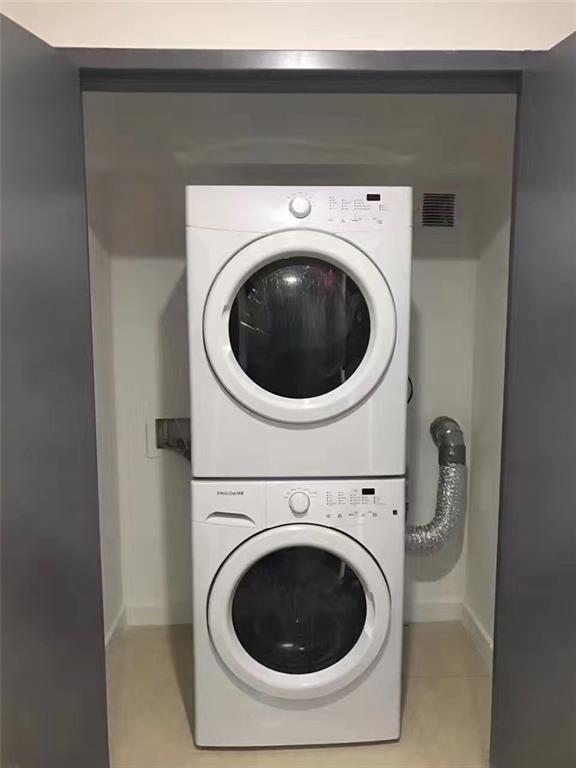 943 60th Street Sunset Park Brooklyn NY 11220