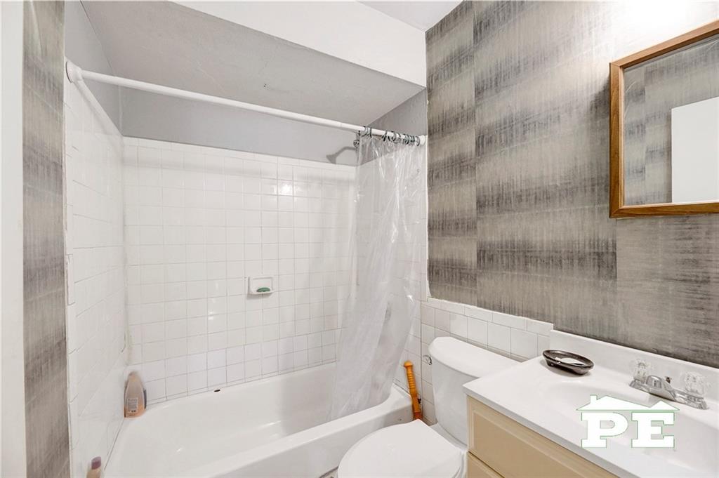 135 Ada Drive Graniteville Staten Island NY 10314