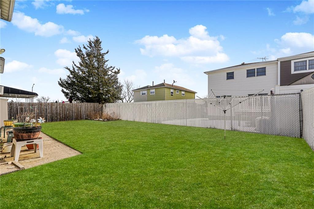 76 Berry Avenue Arden Heights Staten Island NY 10312