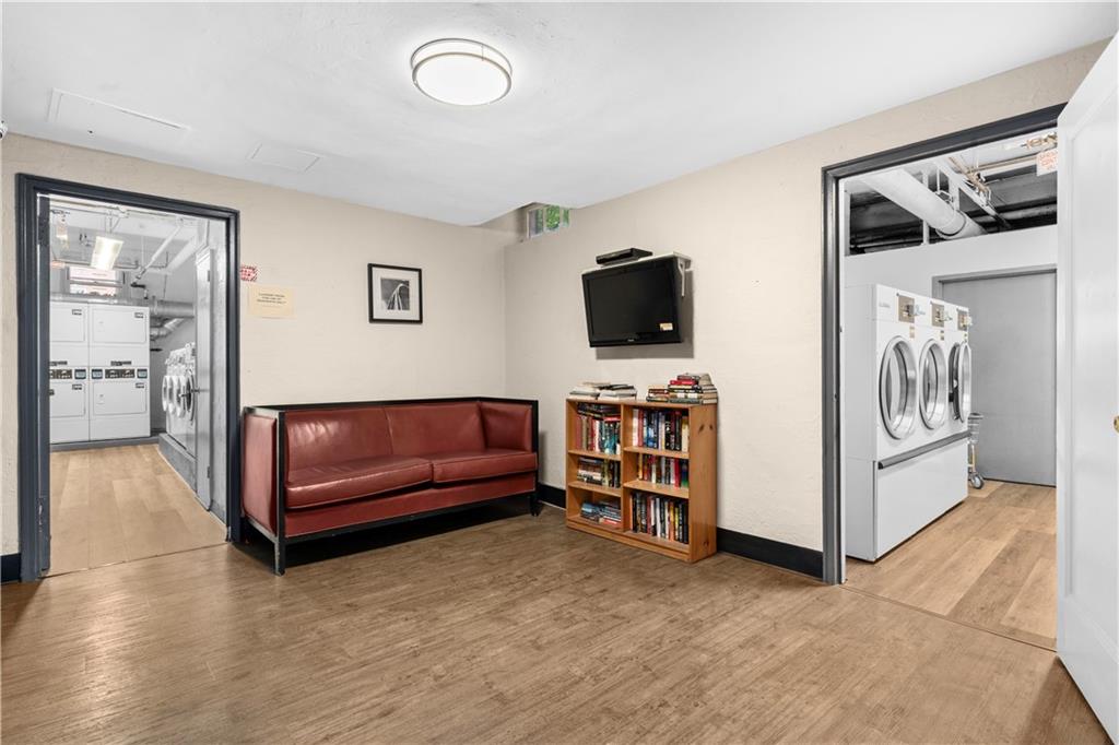 9707 4th Avenue Bay Ridge Brooklyn NY 11209