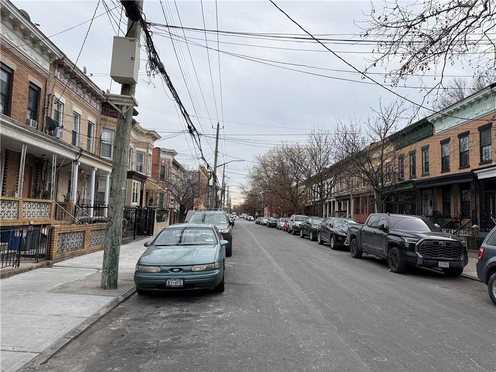 213 Autumn Avenue East New York Brooklyn NY 11208