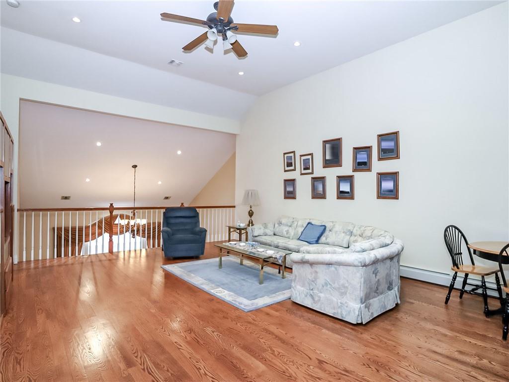 20 Tides Lane Charleston Staten Island NY 10309