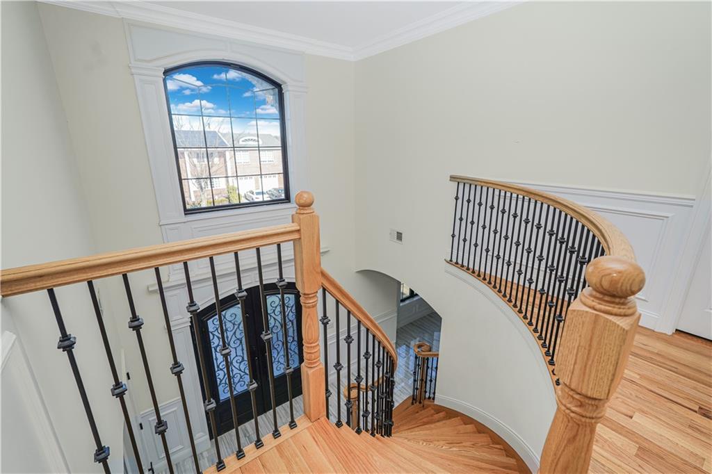 946 Edgegrove Avenue Prince's Bay Staten Island NY 10309