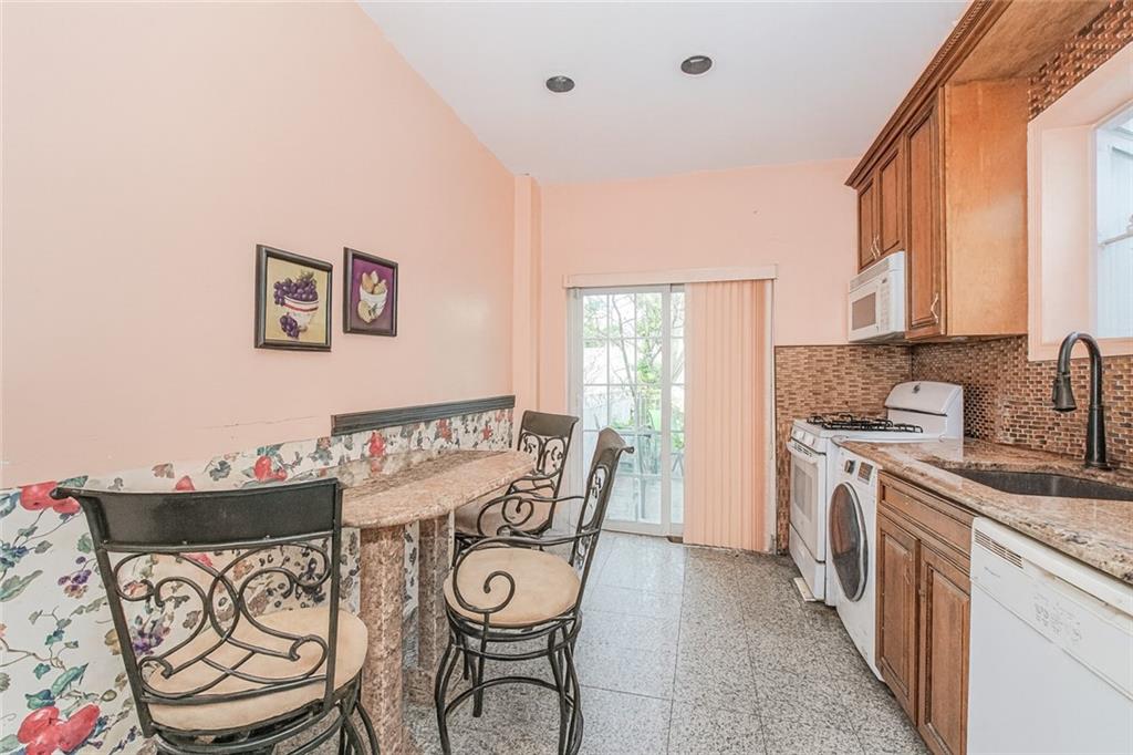 1075 77th Street Dyker Heights Brooklyn NY 11228