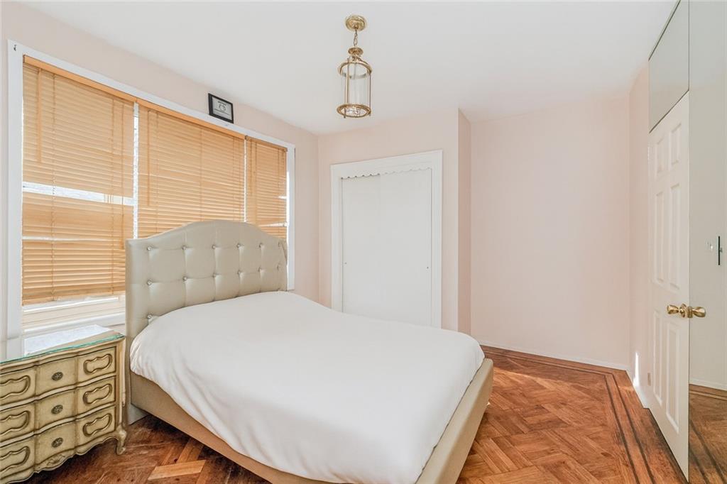 1075 77th Street Dyker Heights Brooklyn NY 11228