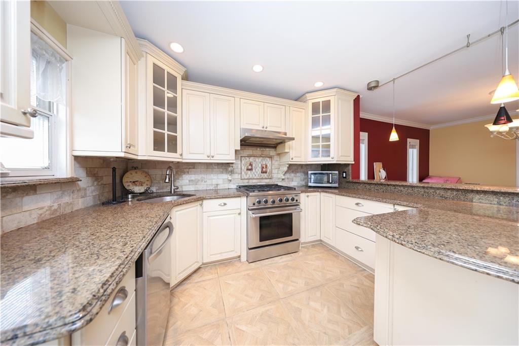 298 Bay 10th Street Bensonhurst Brooklyn NY 11228