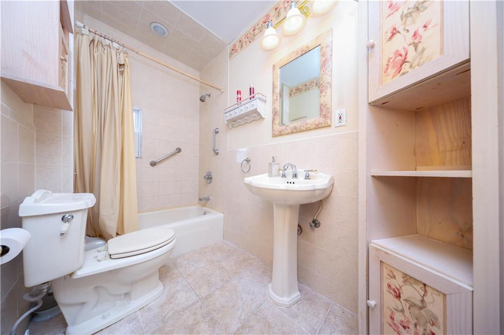 298 Bay 10th Street Bensonhurst Brooklyn NY 11228