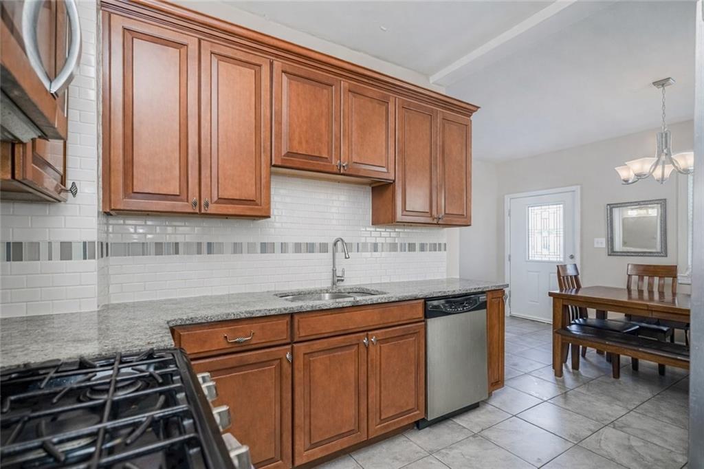 379 Freeborn Street Midland Beach Staten Island NY 10306